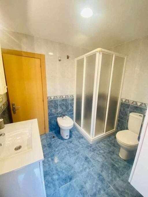 La Casa De Joseal Lado Del Paseo Begona Gijon