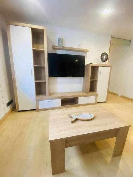 Apartment La Casa De Joseal Lado Del Paseo Begona Gijon