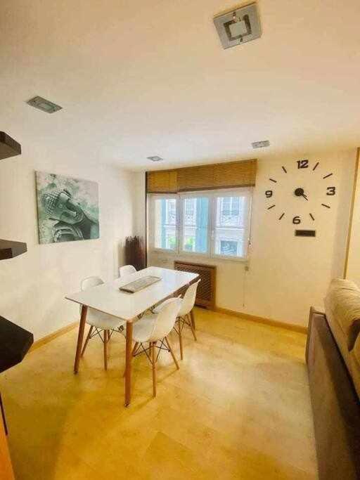 Apartment La Casa De Joseal Lado Del Paseo Begona Gijon