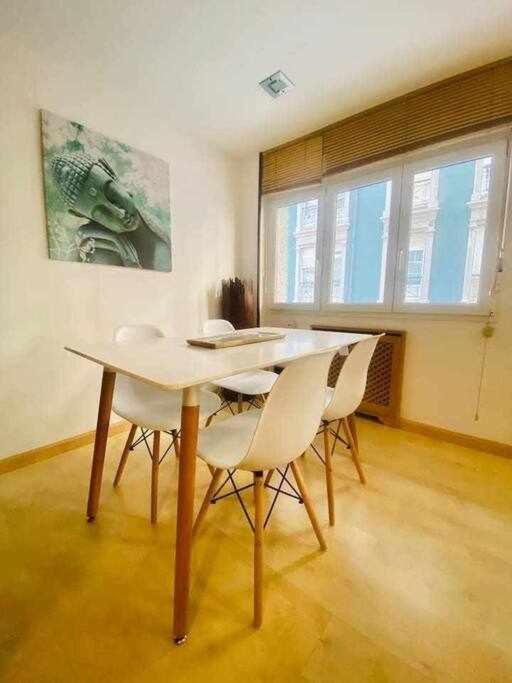 La Casa De Joseal Lado Del Paseo Begona Apartment
